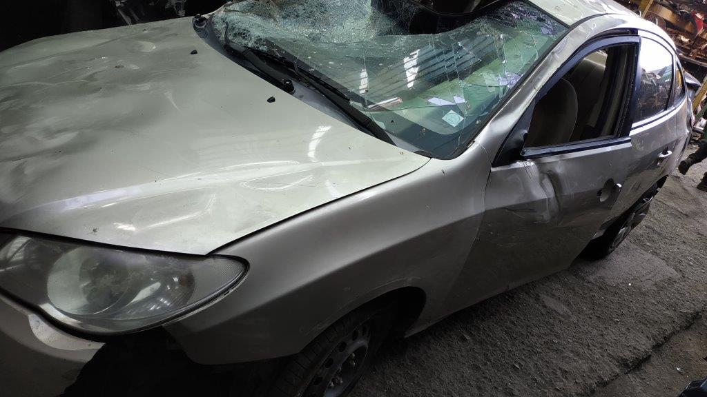  Hyundai ELANTRA 2009    EN DESARME