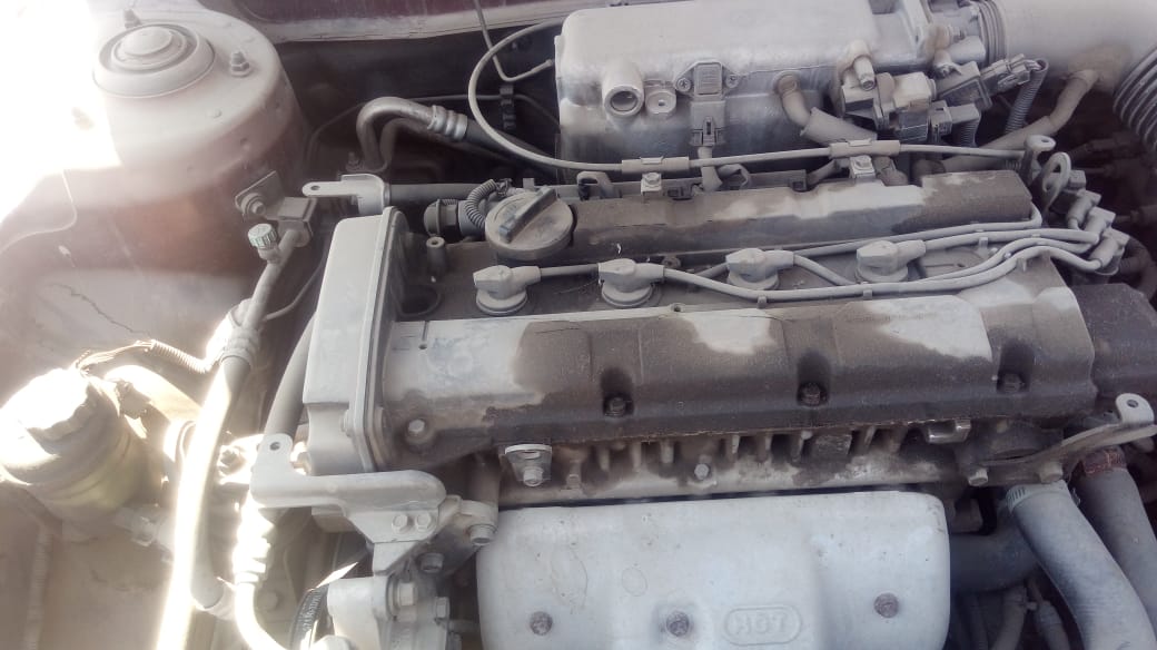 Hyundai ELANTRA 2003    EN DESARME