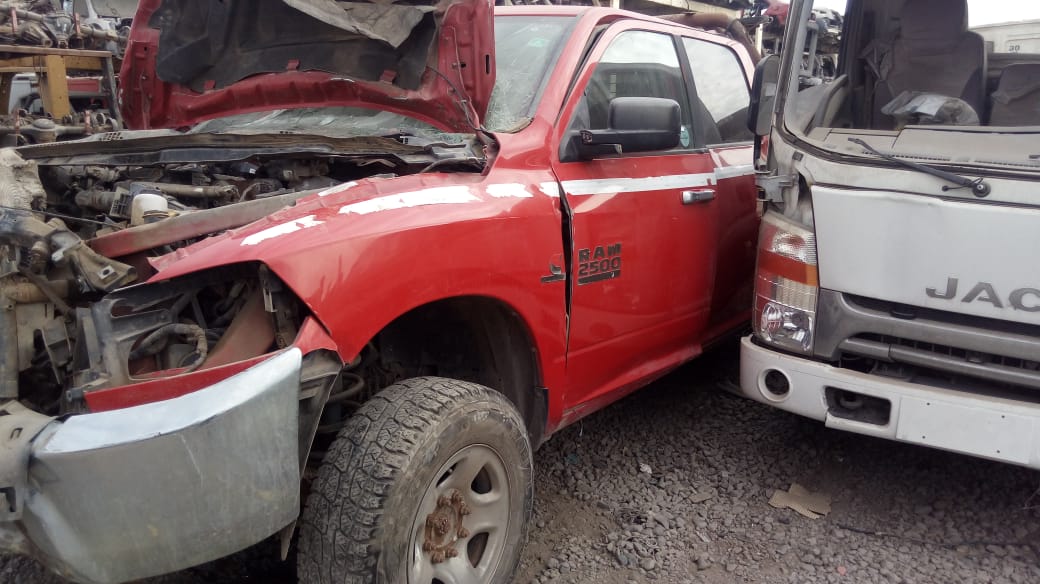  Dodge RAM 2014    EN DESARME