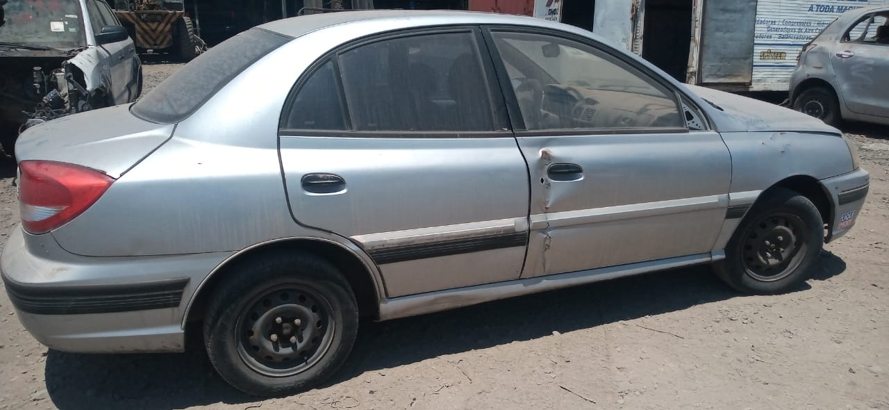  Kia RIO 2005    EN DESARME