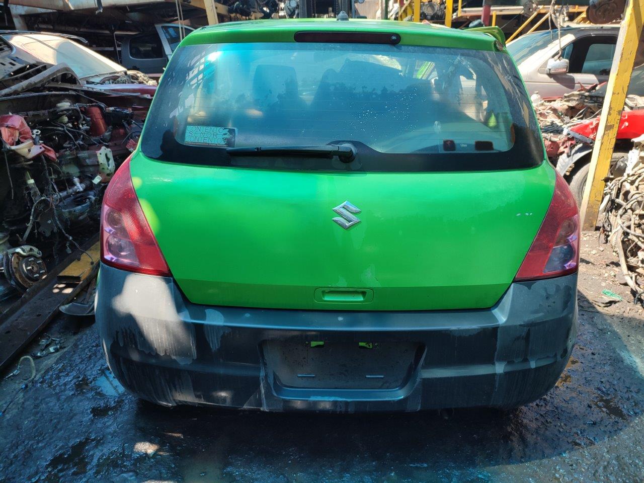  Suzuki SWIFT 2010    EN DESARME