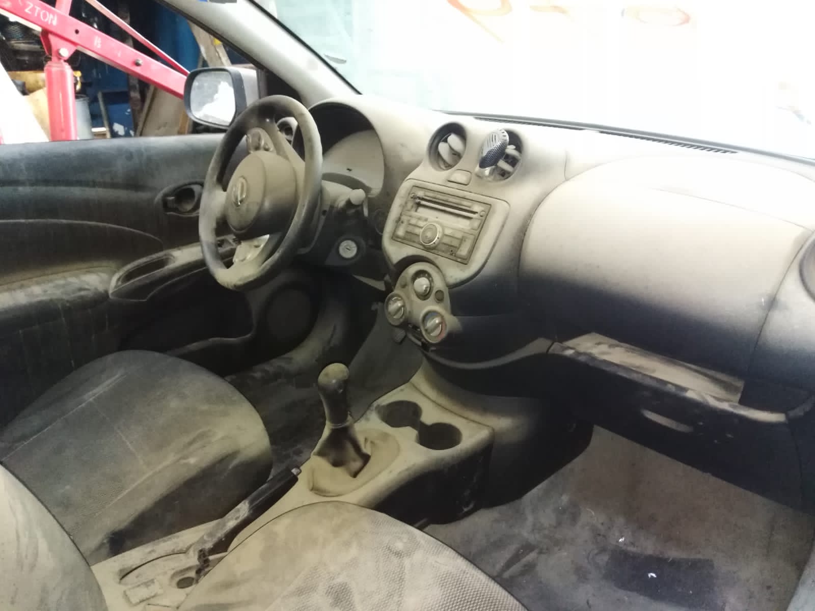  Nissan VERSA 2013    EN DESARME