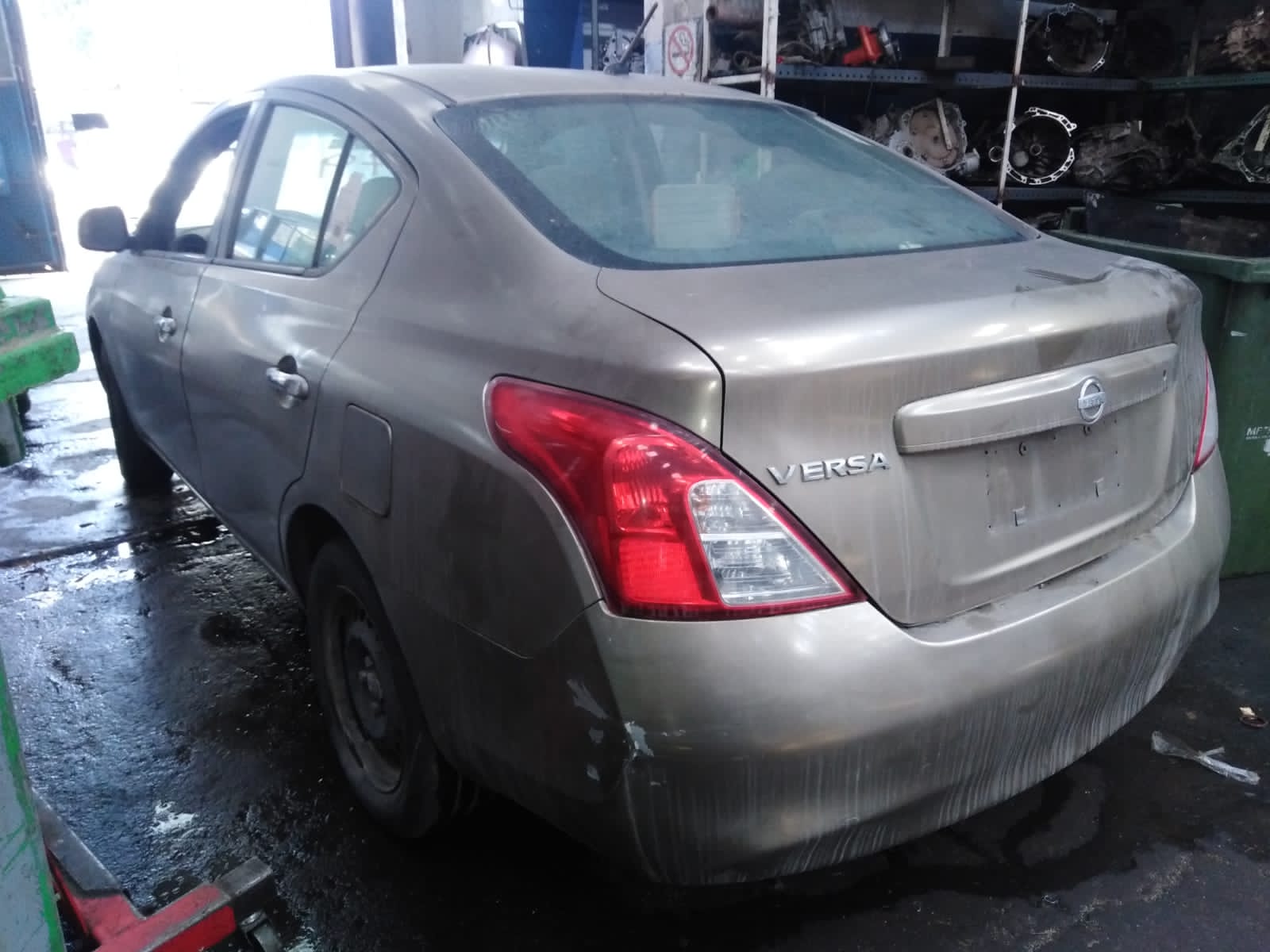  Nissan VERSA 2013    EN DESARME