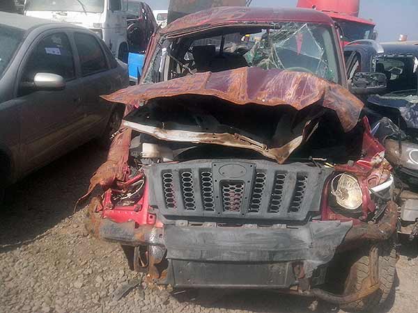  Mahindra PICK UP  USADO