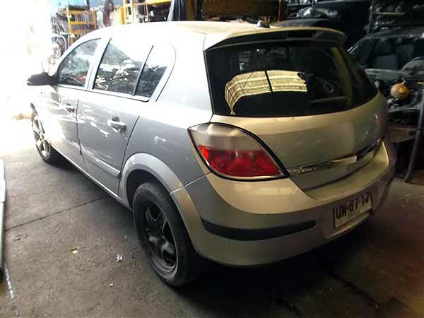 Opel Astra 2007 - 1 REPUESTO USADO/USADA EN DESARME