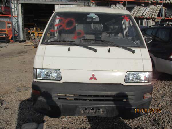  Mitsubishi L300 2006   EN DESARME