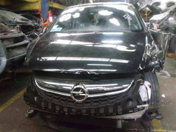 Opel CORSA 2013 - 1 REPUESTO USADO/USADA EN DESARME