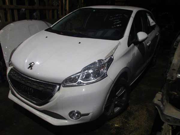  Peugeot 208 2014   EN DESARME