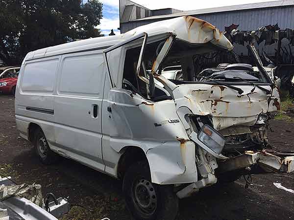  Mitsubishi L300 2005   EN DESARME