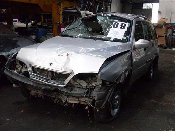  Ssangyong MUSSO 2005    EN DESARME