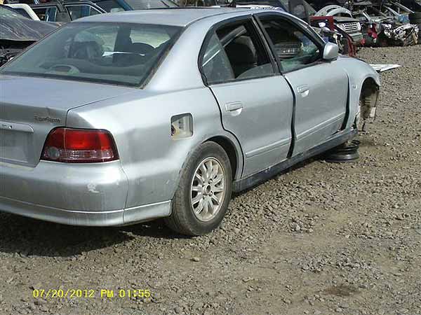  Mitsubishi OUTLANDER 2001    EN DESARME
