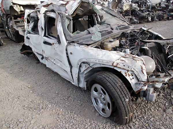  Jeep CHEROKEE 2003    EN DESARME