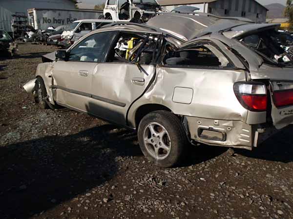  Mazda 626 1999    EN DESARME