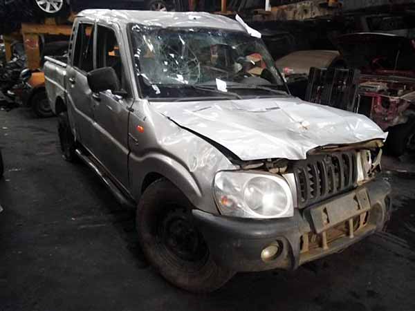  Mahindra PICK UP 2011    EN DESARME