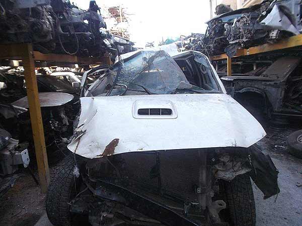  Toyota HILUX 2006    EN DESARME