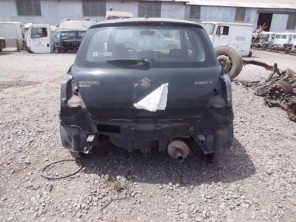  Suzuki SWIFT 2007    EN DESARME