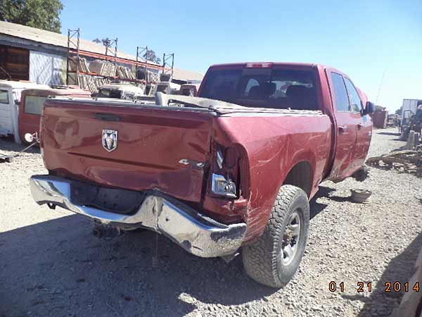 MUñON Dodge RAM 2011  USADO  EN DESARME