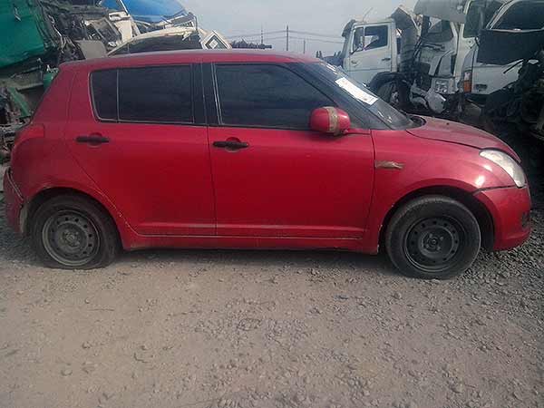  Suzuki SWIFT 2009    EN DESARME