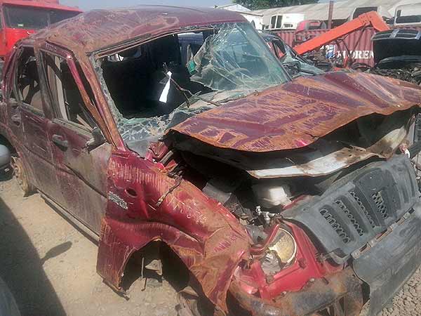  Mahindra PICK UP 2012    EN DESARME