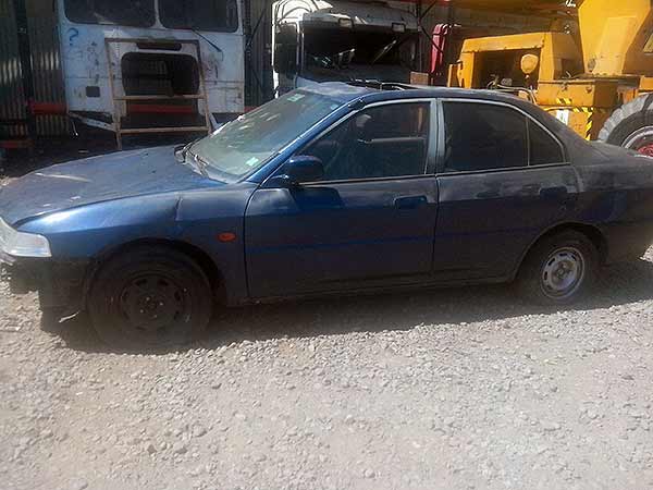  Mitsubishi LANCER 1998    EN DESARME