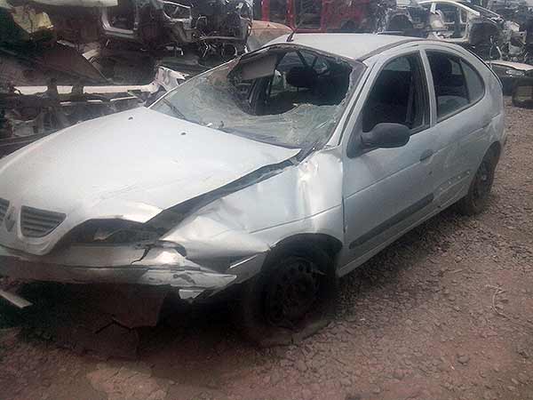  Renault MEGANE 2008    EN DESARME