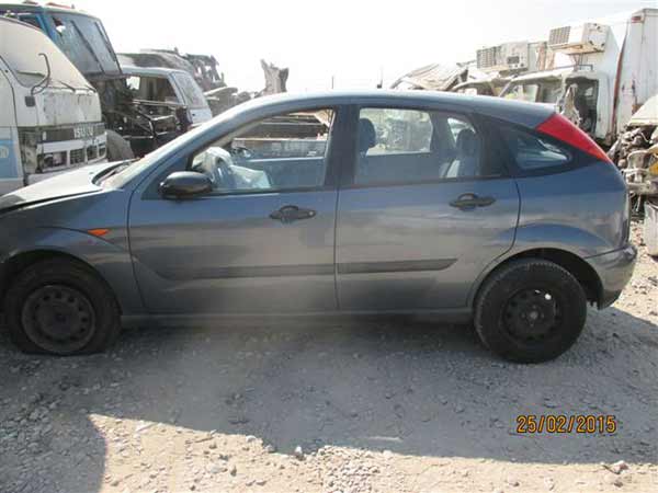  Ford FOCUS 2003    EN DESARME
