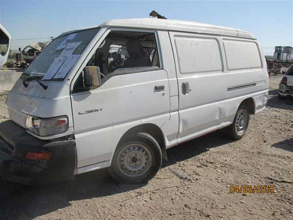 Mitsubishi L300 2013    EN DESARME