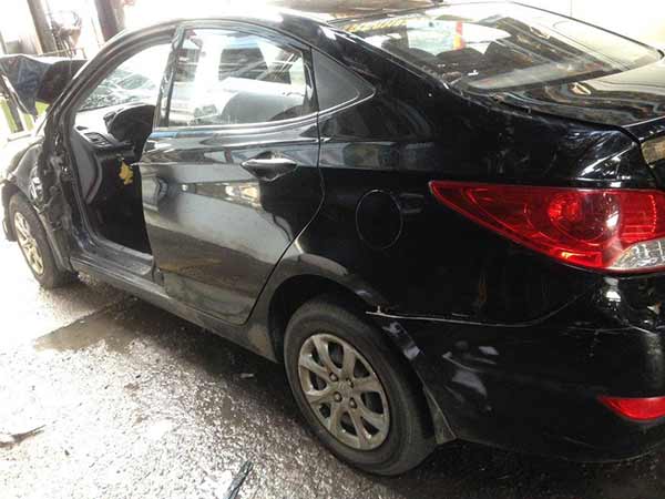  Hyundai ACCENT 2012    EN DESARME