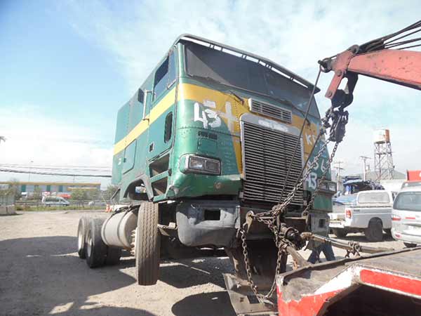  Freightliner FLA 1989    EN DESARME