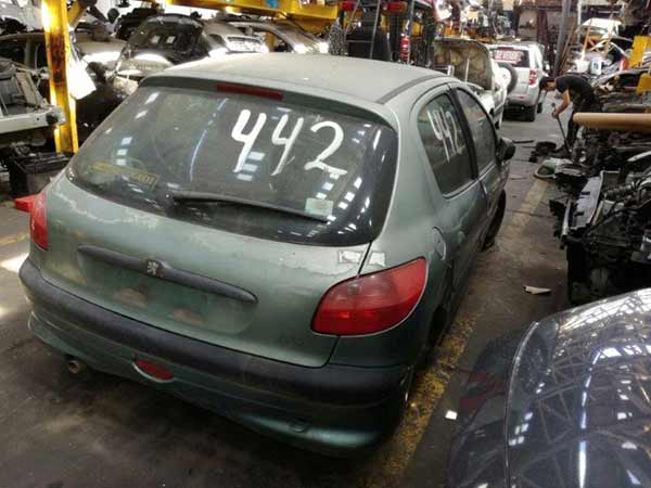  Peugeot 206 2000    EN DESARME