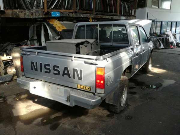  Nissan D21 2003    EN DESARME