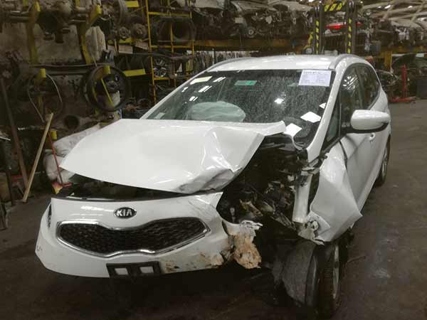  Kia CARENS 2016    EN DESARME