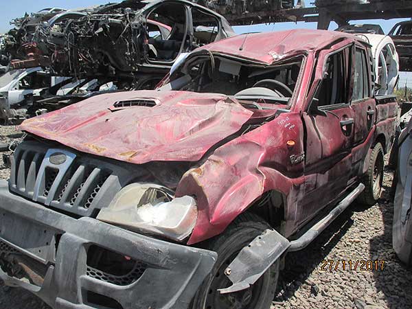  Mahindra PICK UP 2013    EN DESARME