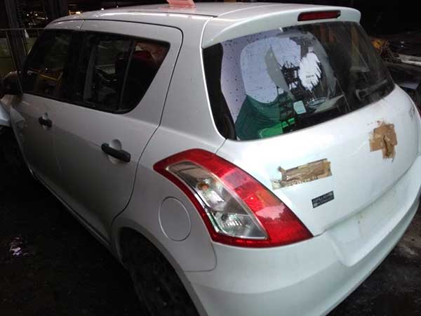  Suzuki SWIFT 2013    EN DESARME
