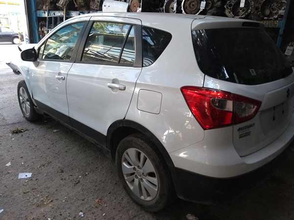  Suzuki S CROSS 2016    EN DESARME