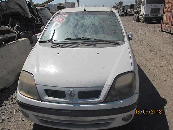  Renault SCENIC 2005    EN DESARME
