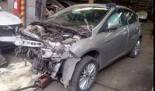  Ford FOCUS 2013    EN DESARME