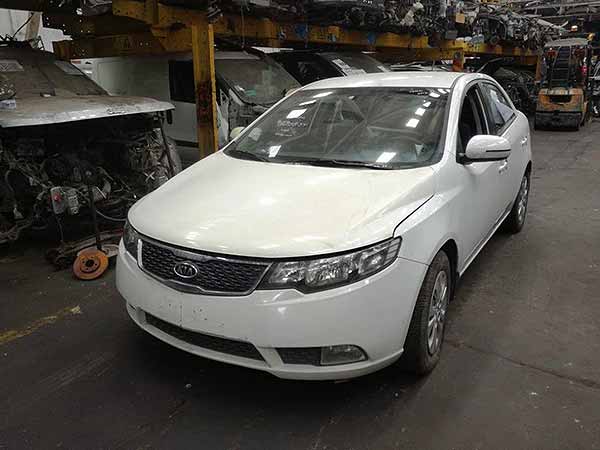  Kia CERATO 2012    EN DESARME