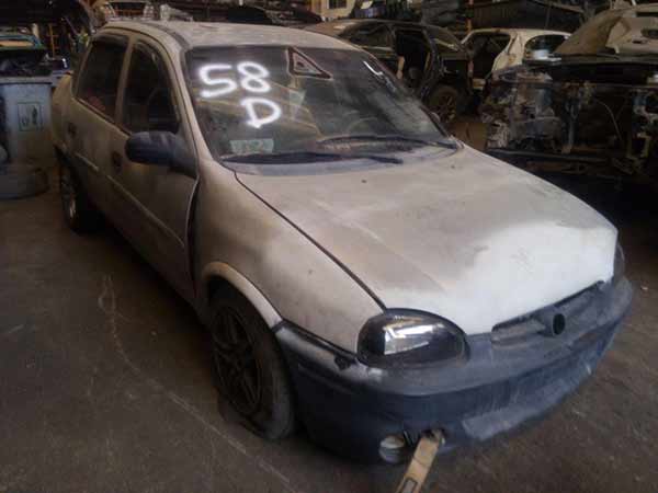  Chevrolet CORSA 2003    EN DESARME
