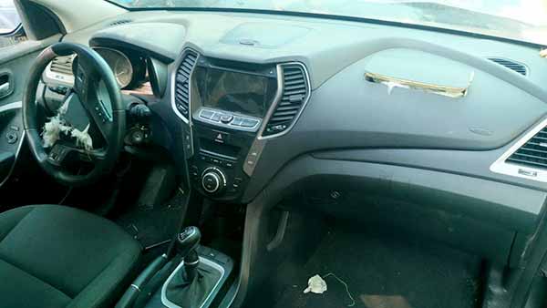  Hyundai SANTA FE 2017    EN DESARME