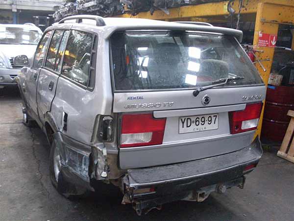  Ssangyong MUSSO 2005    EN DESARME