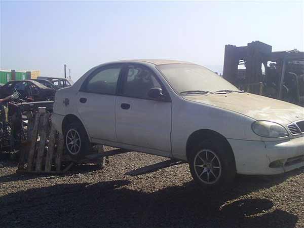  Daewoo LANOS 1998    EN DESARME