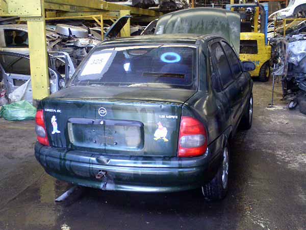  Chevrolet CORSA 2002    EN DESARME