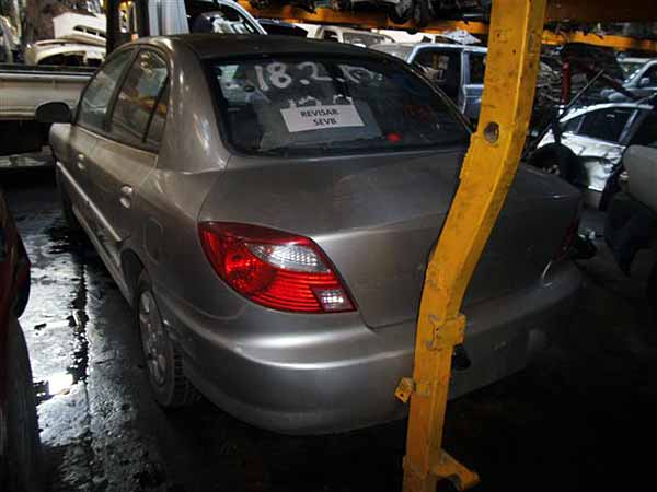  Kia Rio 2002    EN DESARME