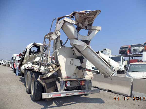  Mack DM-690-S 1997    EN DESARME