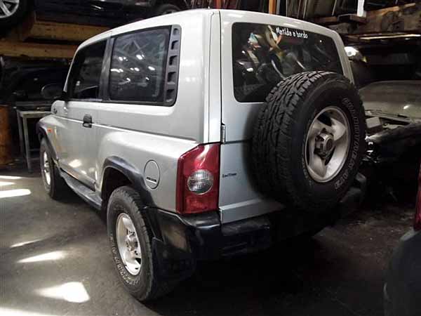  Ssangyong KORANDO 2004    EN DESARME