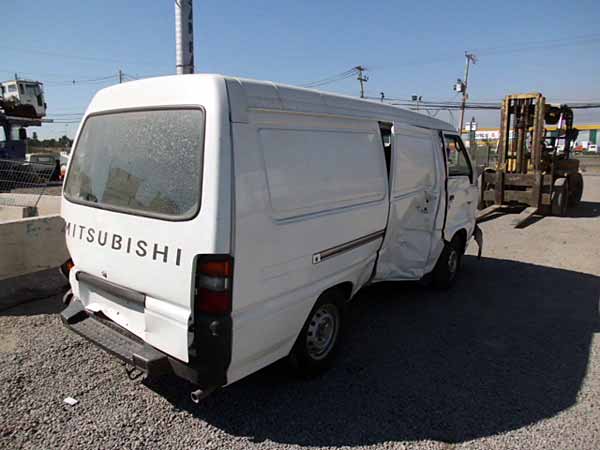  Mitsubishi L300 2010    EN DESARME