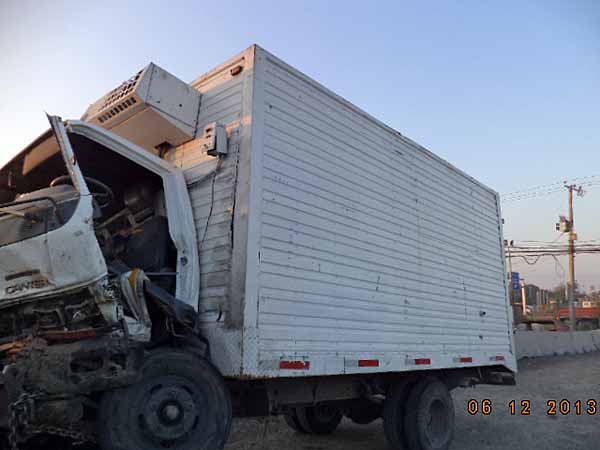  Mitsubishi CANTER 2001    EN DESARME