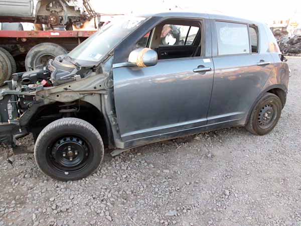  Suzuki SWIFT 2007    EN DESARME