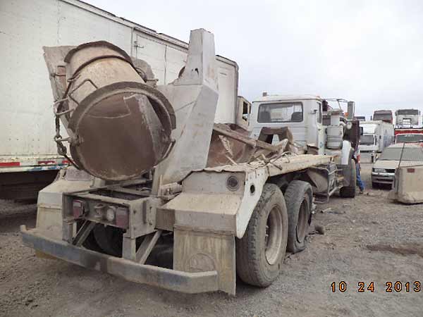  Mack DM-690S 1997    EN DESARME